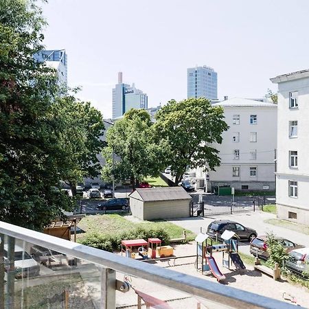טאלין Central Apartments, Quiet With Free Parking And Ac. מראה חיצוני תמונה