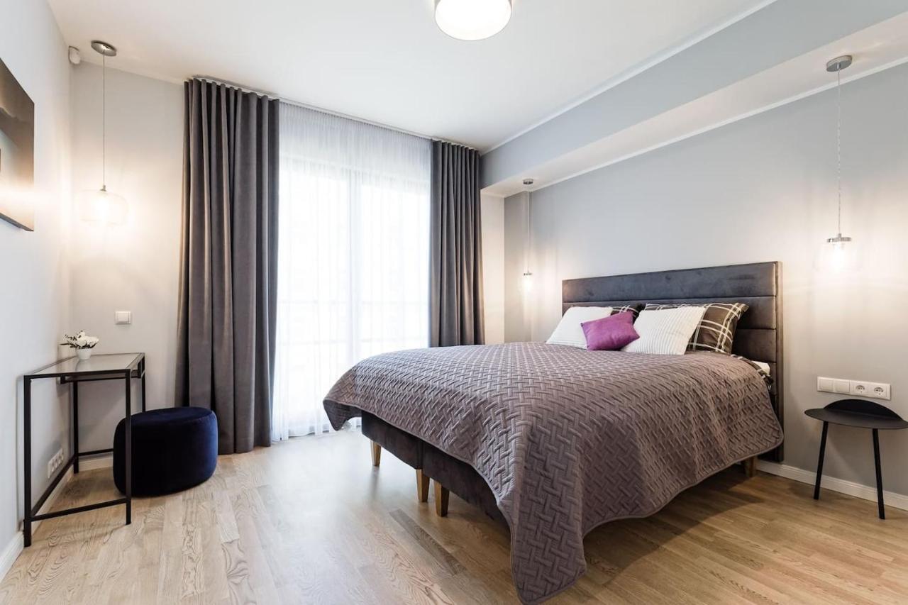 טאלין Central Apartments, Quiet With Free Parking And Ac. מראה חיצוני תמונה