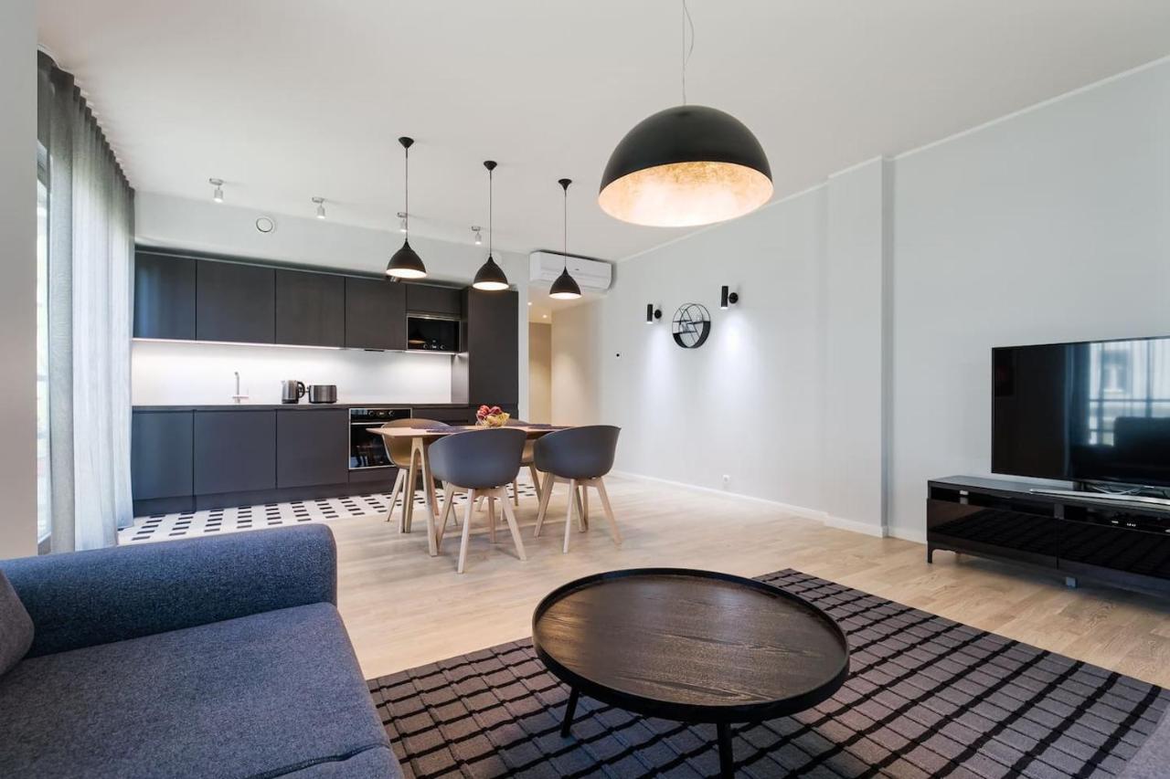 טאלין Central Apartments, Quiet With Free Parking And Ac. מראה חיצוני תמונה