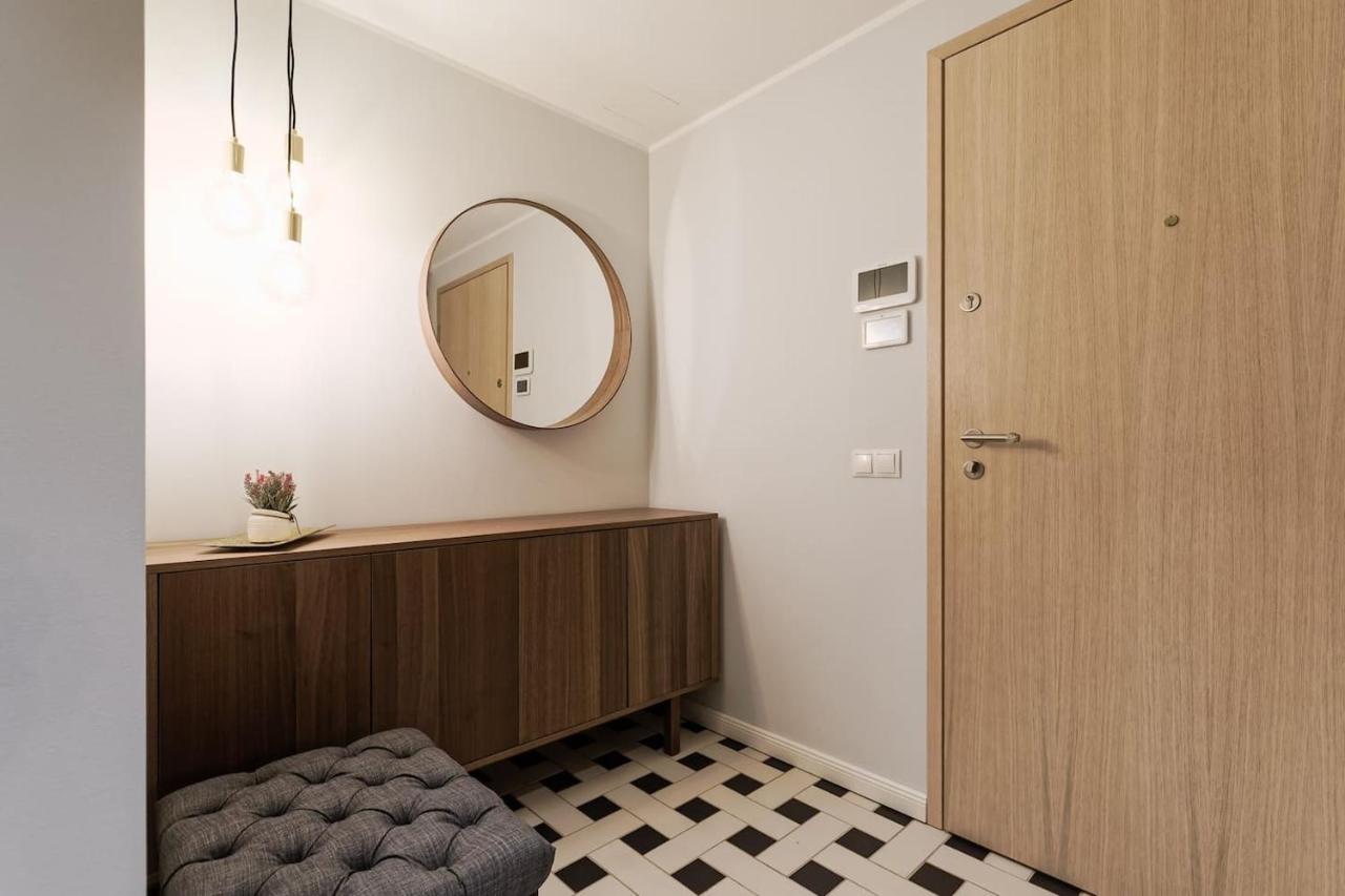 טאלין Central Apartments, Quiet With Free Parking And Ac. מראה חיצוני תמונה