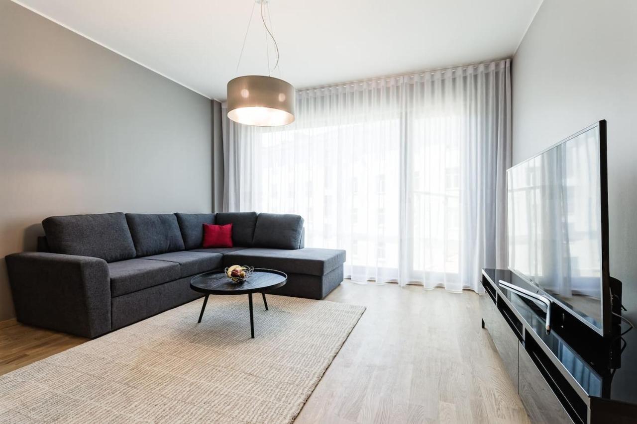 טאלין Central Apartments, Quiet With Free Parking And Ac. מראה חיצוני תמונה